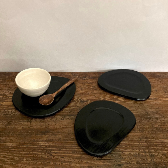 木の皿 漆塗りのトレイ 素朴なプレート 古道具のある暮らし 北欧の 
