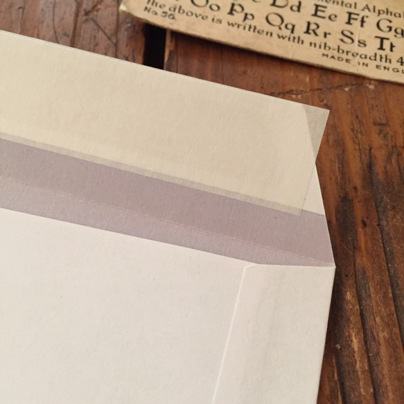 シンプルな封筒　エンベロップ　イギリス製　モダン　グラフィック　センスのよい封筒 4枚目の画像