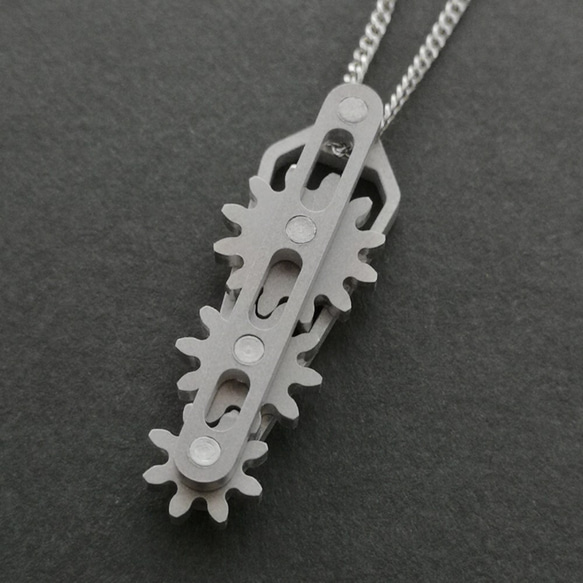 【身に着ける機構】Gear Necklace Type.A【歯車・ギア・ネックレス】 2枚目の画像