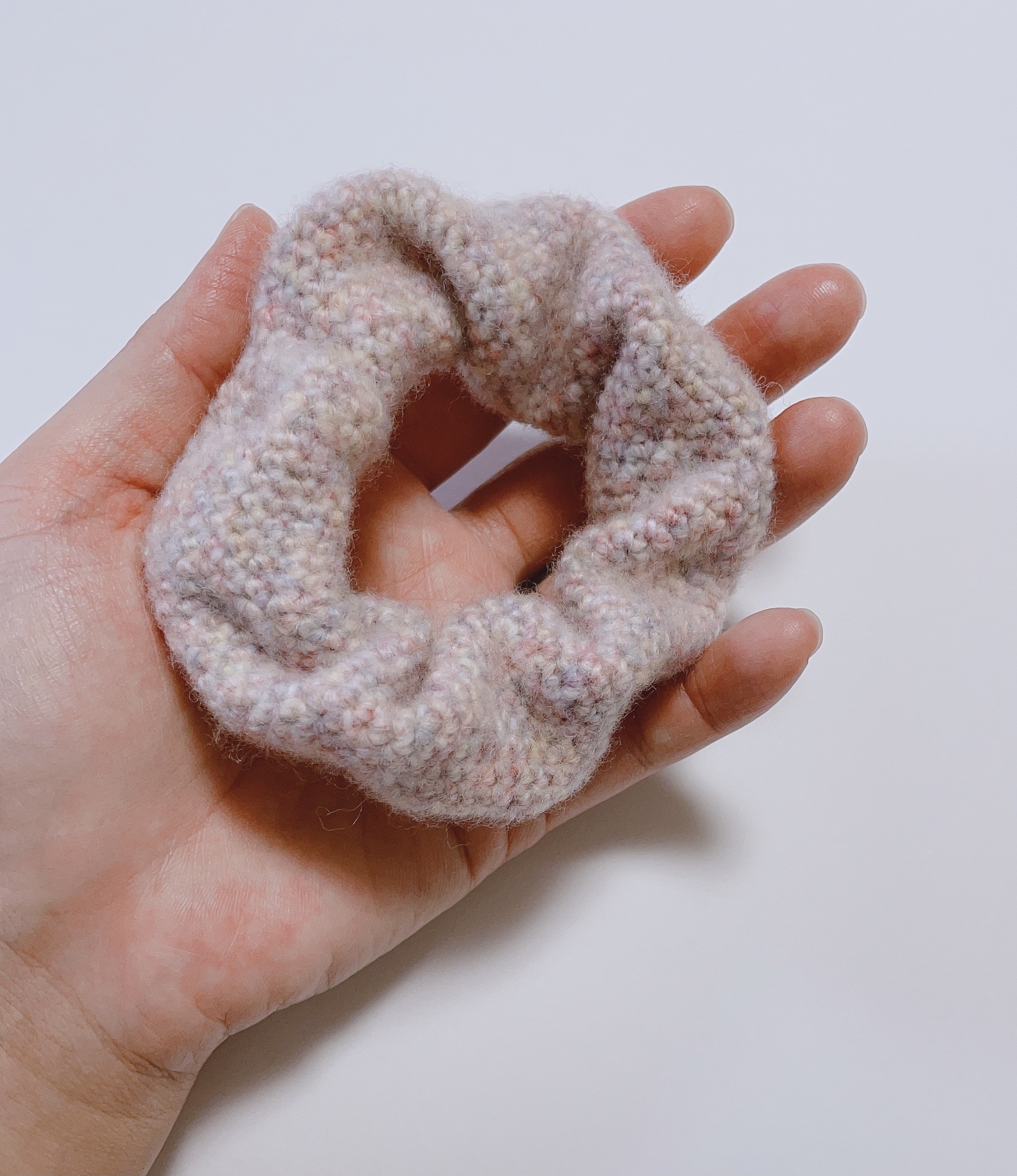 ハーフ 化石サンゴ シュシュ☆ビーズ ヘアゴム☆ハンドメイド メグえもん様