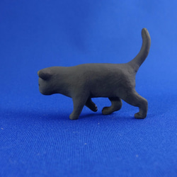 黒猫の置物（子猫バージョン） 3枚目の画像