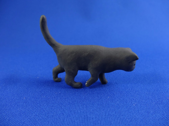黒猫の置物（子猫バージョン） 5枚目の画像