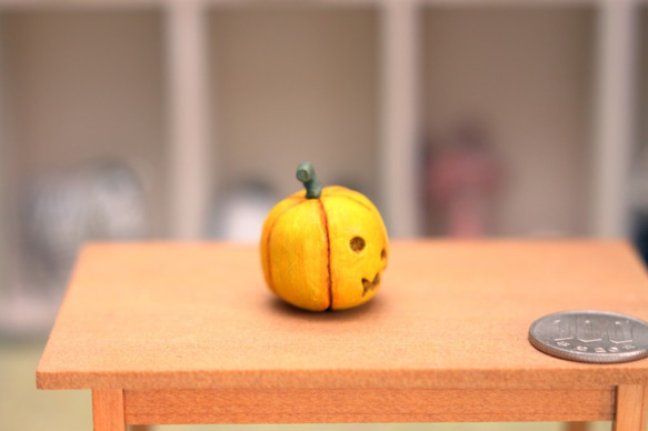 ハロウィンインテリア用かぼちゃの置物 6枚目の画像