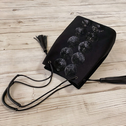スパンコール刺繡のストリングトールバッグ（サークル）　 ブラック 4枚目の画像