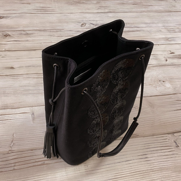 スパンコール刺繡のストリングトールバッグ（サークル）　 ブラック 7枚目の画像