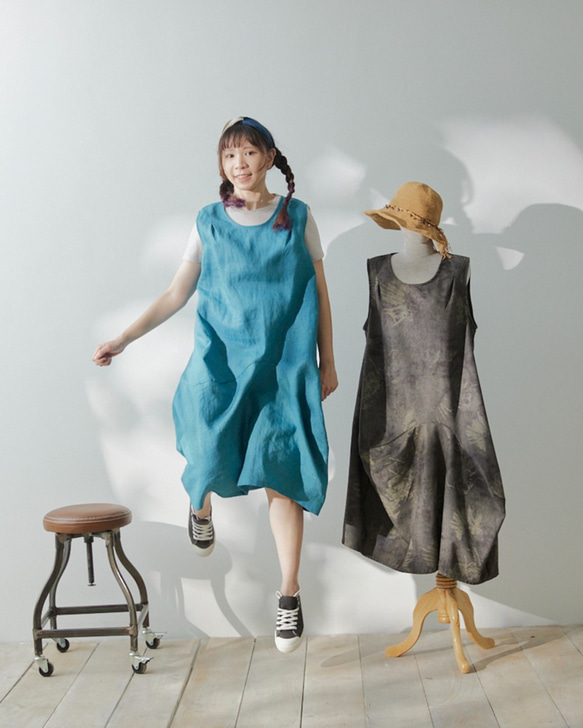 頑心系列-凹凸拼接亞麻洋裝-限量日本亞麻孔雀藍/歐洲刷色丹寧 第3張的照片