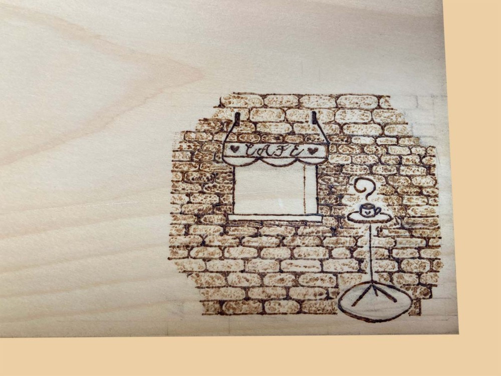 【プレゼントにもおすすめ！】本格銀杏まな板に癒しをプラス☆イラスト焦がしまな板　カフェver