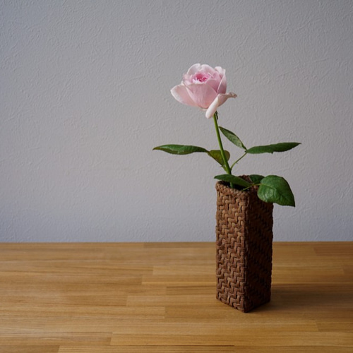 山葡萄花器 網代5mm 一輪挿し・花瓶・花器 Lutta 通販 4382933｜Creema