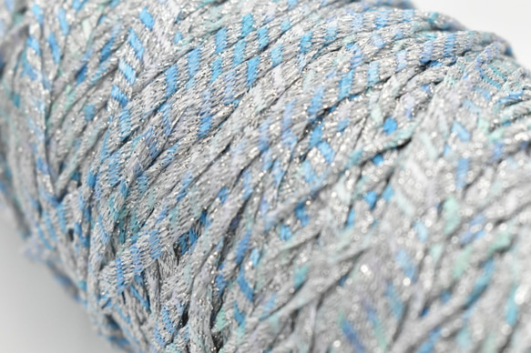 ライトブルーシルバー ラメ (40g) 手編み、手芸に適した編み物が楽しく 