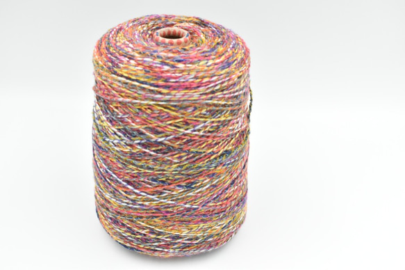 カラフルヤーン　(赤,黄,青,白)　秋冬　(40g) ”かすり染め”　手編み、手芸に適した編み物が楽しくなる毛糸！　 3枚目の画像