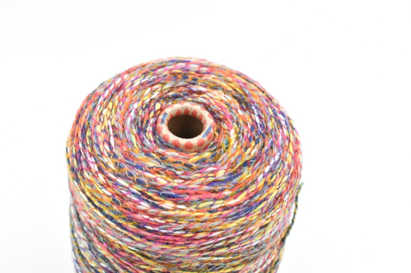 カラフルヤーン　(赤,黄,青,白)　秋冬　(40g) ”かすり染め”　手編み、手芸に適した編み物が楽しくなる毛糸！　 4枚目の画像
