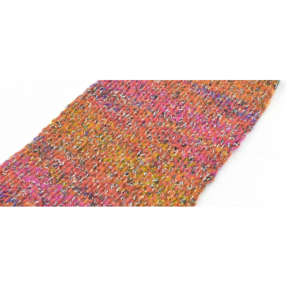 グラーデーションヤーン　赤　ラメ 秋冬　(40g) ”かすり染め”　手編み、手芸に適した編み物が楽しくなる毛糸！　 8枚目の画像