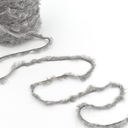 【わけあり大特価！】動物の毛のような手編み糸！ファー グレイ (灰)(50g) 手芸に適した楽しい毛糸！ 4枚目の画像