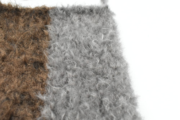 【わけあり大特価！】動物の毛のような手編み糸！ファー グレイ (灰)(50g) 手芸に適した楽しい毛糸！ 7枚目の画像