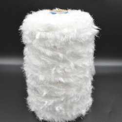 【わけあり大特価！】動物の毛のような手編み糸！ファー ホワイト (白)(50g) 手芸に適した楽しい毛糸！ 1枚目の画像