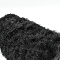 【お得！】動物の毛のような手編み糸！ファー ブラック (黒)(500g) 手芸に適した楽しい毛糸！ 3枚目の画像