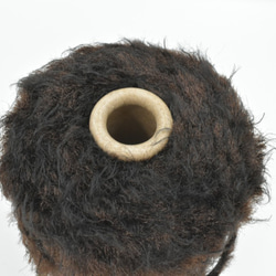 【お得！】動物の毛のような手編み糸！ファー ダークブラウン (茶)(500g) 手芸に適した楽しい毛糸！ 2枚目の画像
