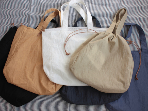 ウェザークロスの巾着バッグ（ベージュ） 6枚目の画像