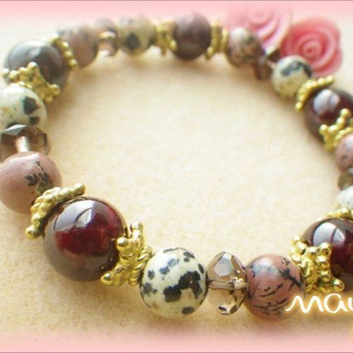 想いを寄せる人の心を惹きつけ、恋を成就☆様々な目標達成☆1月誕生石  