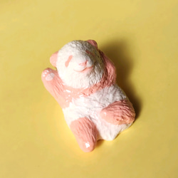 ゴロゴロパンダ赤ちゃんの置物(ピンクパンダ) 2枚目の画像