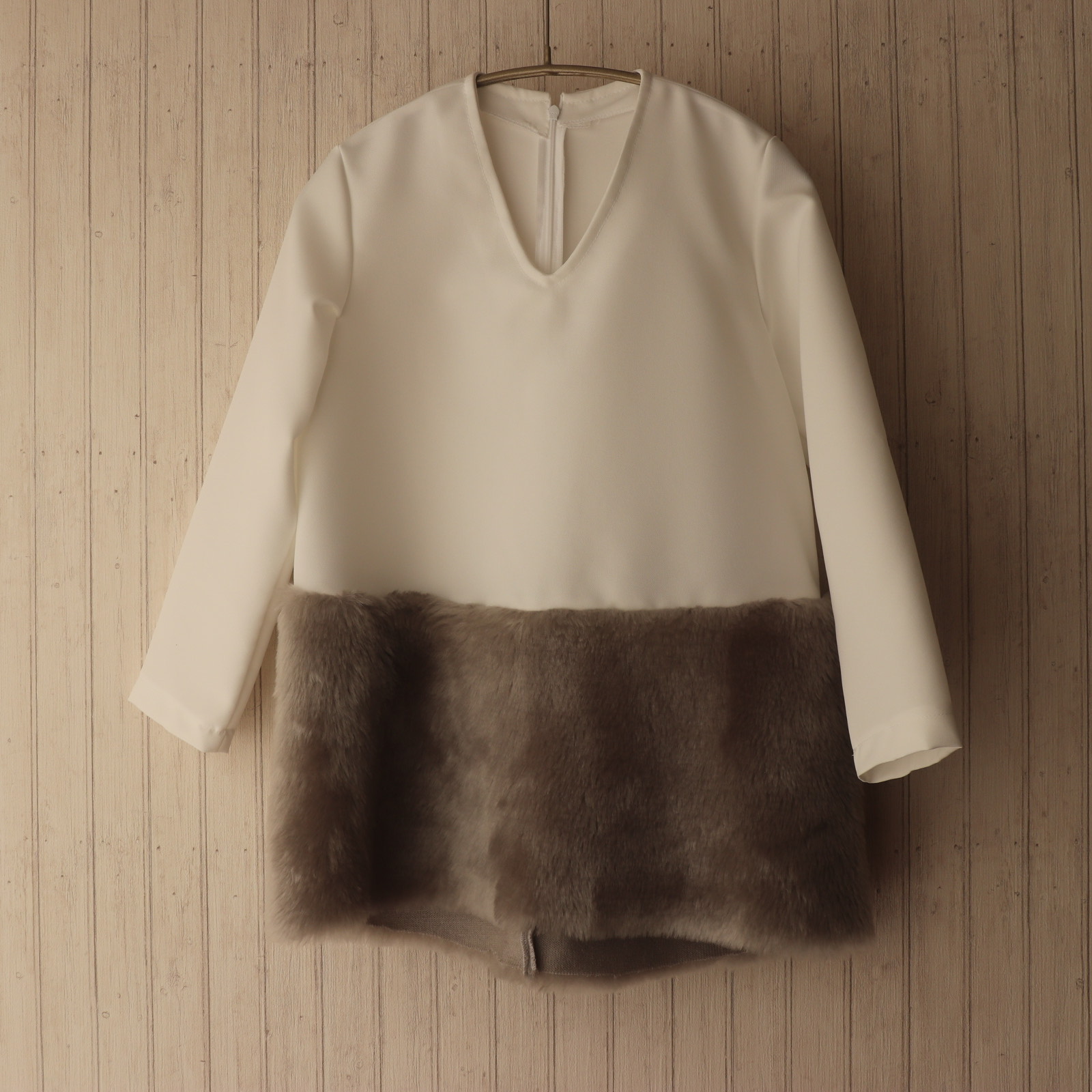 秋のモコモコファーなトップス