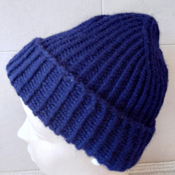 【即納】秋冬ニット帽子ウール１００％リブ編み多めの手編み帽子 1枚目の画像
