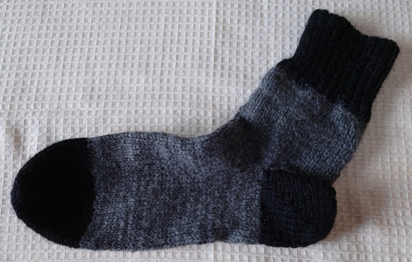 【即納】厚手ニットウール100%の手編み靴下ウールソックス 3枚目の画像