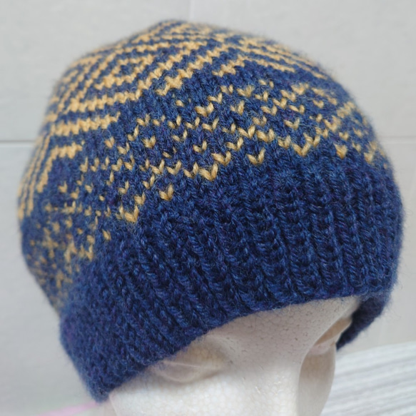 【即納】冬のソフトメリノウール１００％フェアアイル手編み帽子 4枚目の画像