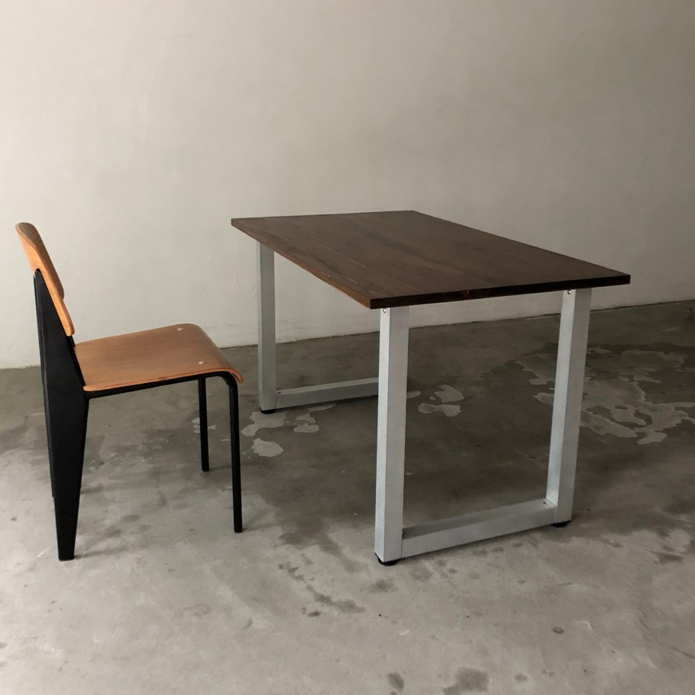 【無料でフルサイズオーダー最大180cm×80cm×高さ】アイアン風アルミ脚と国産杉の無垢材テーブル/ウレタン仕上げ