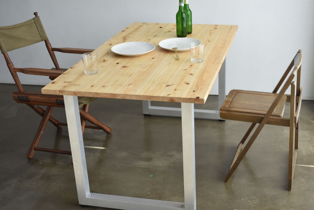 【無料でフルサイズオーダー最大180cm×80cm×高さ】アイアン風アルミ脚とヒノキの無垢材テーブル/オイル仕上げ