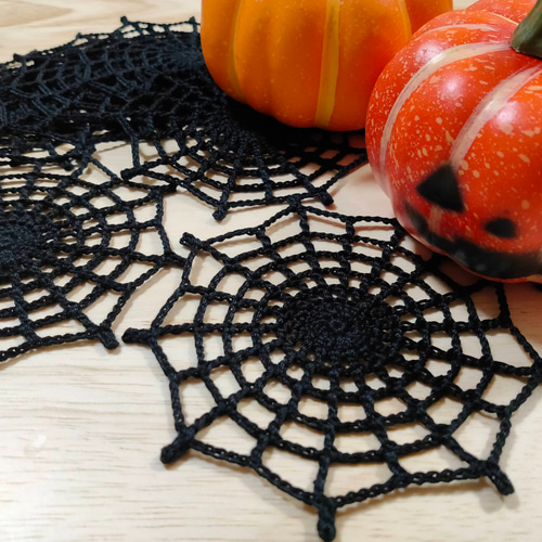 ハロウィン》クモの巣のコースター＊ドイリー＊ガーランド＊2枚セット