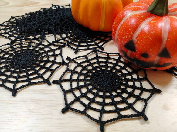 ハロウィン》クモの巣のコースター＊ドイリー＊ガーランド＊2枚セット