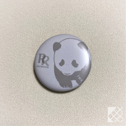 パンダのミニ缶バッジ２個セット ライトグレー【RinRon】 4枚目の画像
