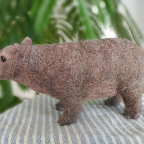 羊毛 カバさん 羊毛フェルト 華梨 通販 4523871｜Creema(クリーマ)