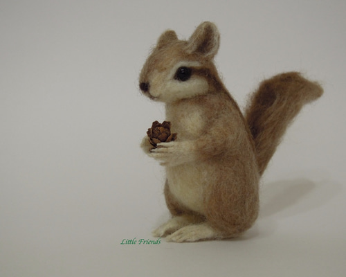 シマリス　リース（大、中）　羊毛フェルト 羊毛フェルト シマリス - 羊毛フェルトベストセラー 商品