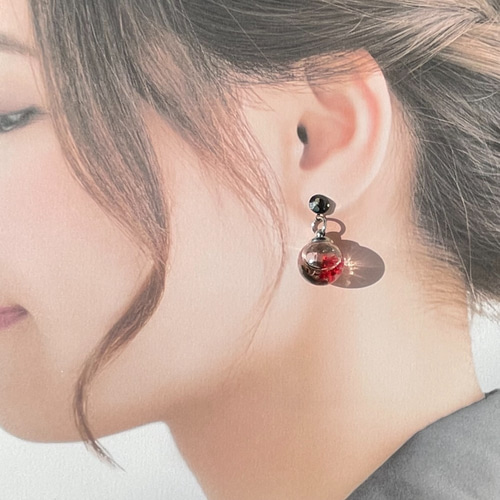 天然 黒蝶貝 ガラスドーム ピアス/イヤリング 《受注生産》 ピアス