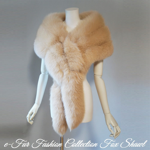 ヨーロッパ貴族的な雰囲気漂う☆ベージュフォックスファーケープ