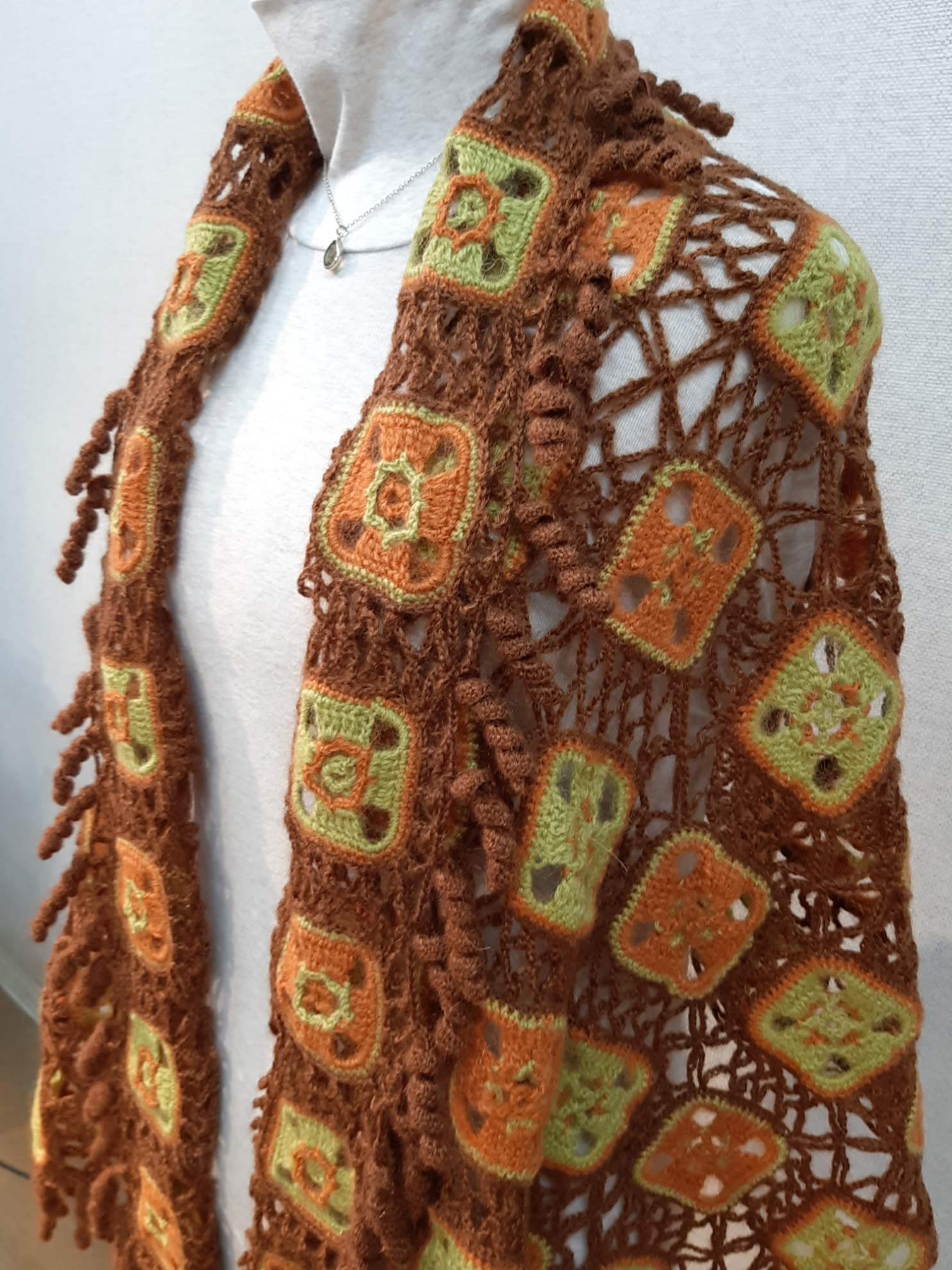 1000円off『スタイリッシュデザイン』の世界でひとつのストール　マフラー 4,760円