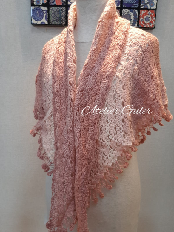 Made in Turkey『淡いピンクホワイトのグラデ』手編みストールマフラー 1000円off Made in Turkey『淡いピンクホワイトのグラデ』手編み