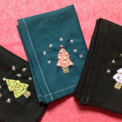 ビーズ刺繍のランチョンマット☆ホワイトクリスマス 4枚目の画像