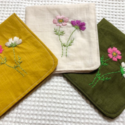 コットンの刺繍ハンカチ☆コスモス 3枚目の画像