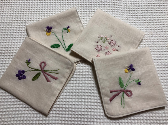 コットンの刺繍ハンカチ☆桜 3枚目の画像