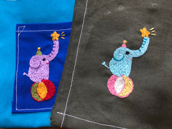 キャンパスの刺繍ミニトート☆ゾウさんのポケット 2枚目の画像