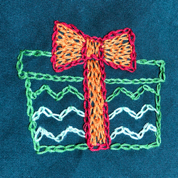 クリスマス刺繍のテーブルクロス 5枚目の画像