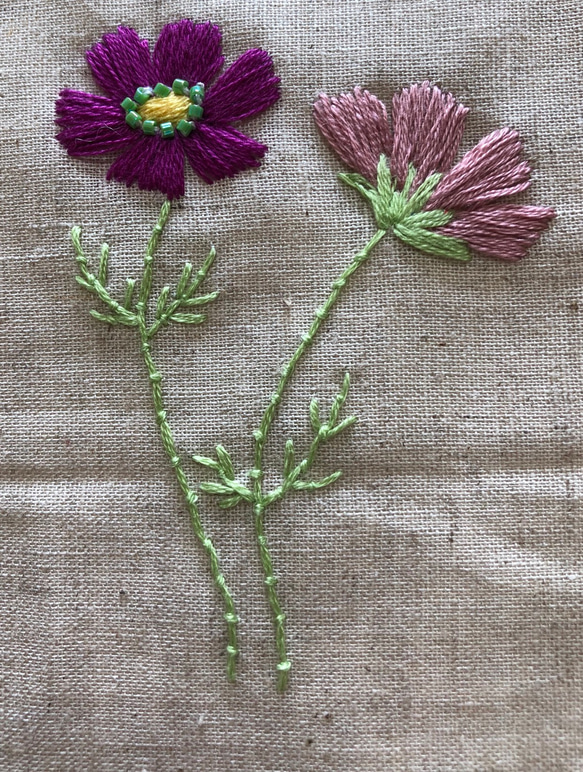 刺繍のランチョンマット☆コスモス 2枚目の画像