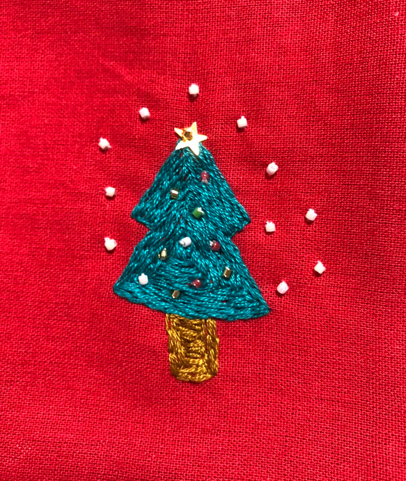 コットンの刺繍ハンカチ☆ホワイトクリスマス 2枚目の画像