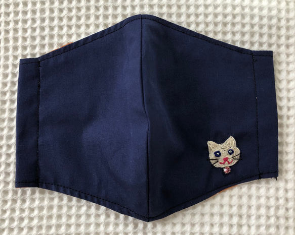 【受注製作】刺繍入り立体マスク☆ねこ 1枚目の画像