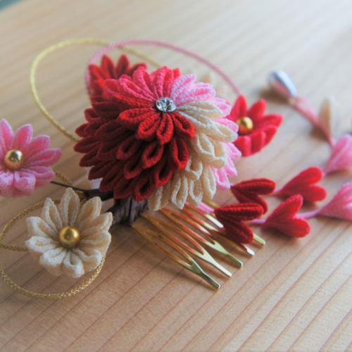 カラーオーダー承ります 花 かんざし 伝統 つまみ細工 髪飾り ちりめん How to make a kanzashi (Japanese hair ornament) [Tsumami-zaiku
