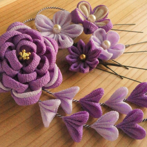 つまみ細工 ちりめん 髪飾り 花(大)＋花(小)4点＋輪飾り 6点セット  
