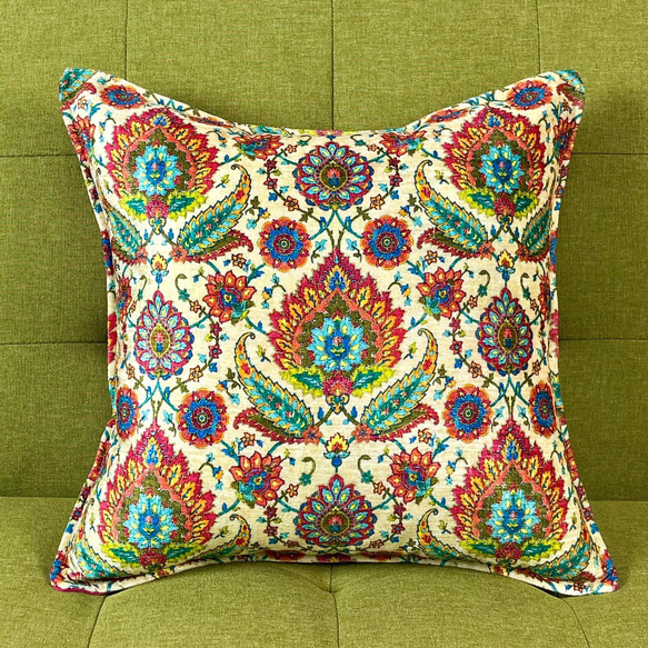 トルコ柄　クッションカバー トルコシュニール織スザンニ柄(トルコの桜)モチーフのクッション